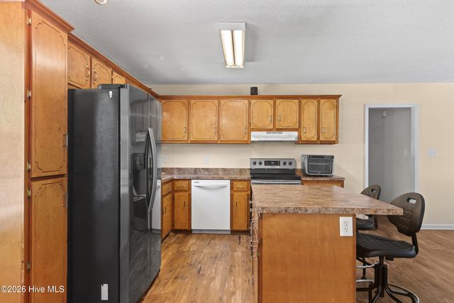 100 Kanton Drive, Jacksonville, NC 28540