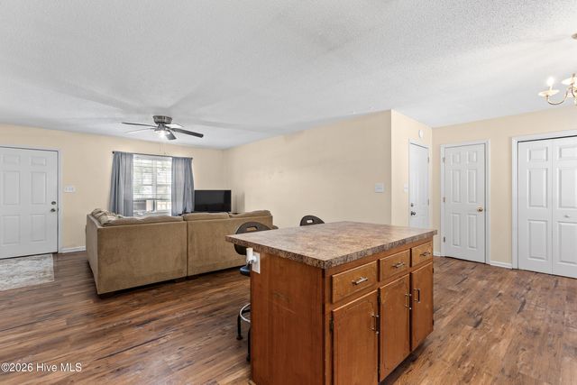 100 Kanton Drive, Jacksonville, NC 28540