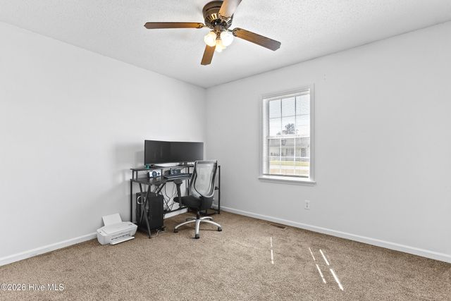 100 Kanton Drive, Jacksonville, NC 28540