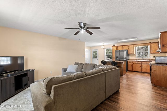 100 Kanton Drive, Jacksonville, NC 28540