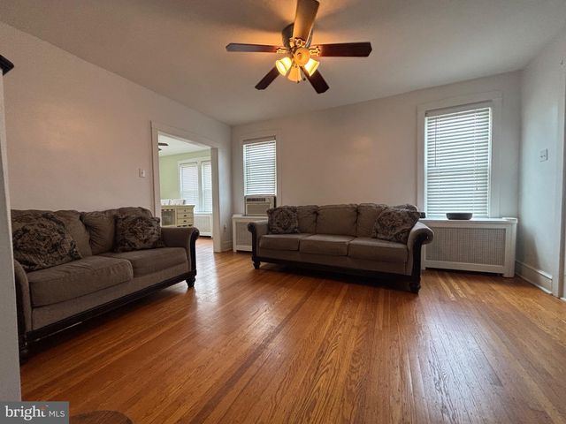 4101 VERNON RD, Drexel Hill, PA 19026