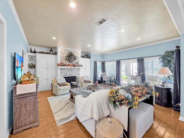 331 & 441 Shoreline Drive, Brookeland, TX 75931