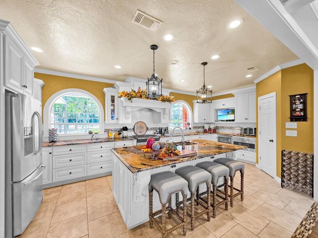 331 & 441 Shoreline Drive, Brookeland, TX 75931