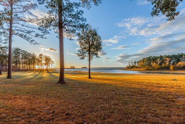 331 & 441 Shoreline Drive, Brookeland, TX 75931