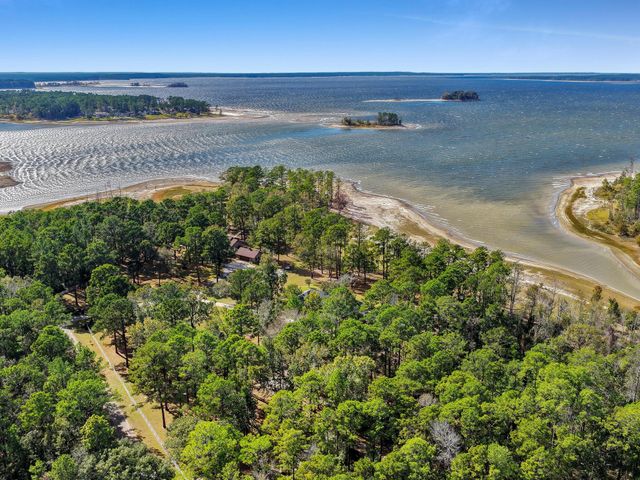 331 & 441 Shoreline Drive, Brookeland, TX 75931