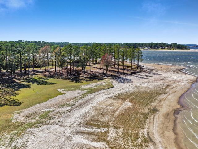 331 & 441 Shoreline Drive, Brookeland, TX 75931