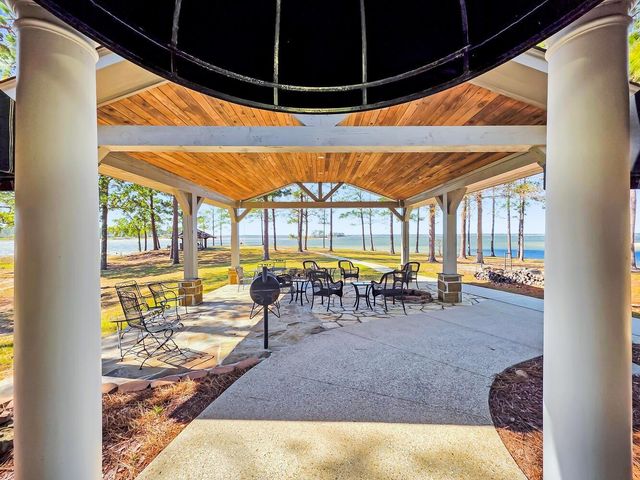 331 & 441 Shoreline Drive, Brookeland, TX 75931