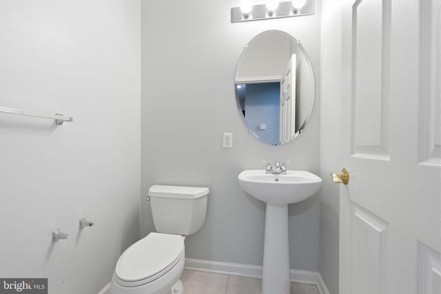 1606 NATHAN DR, Cinnaminson, NJ 08077