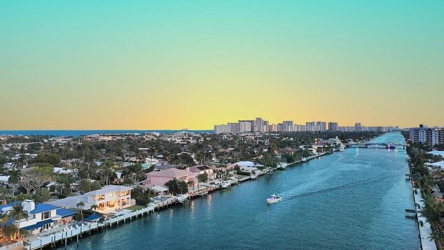 4555 W Tradewinds Avenue, Lauderdale-By-The-Sea, Lauderdale By The Sea, FL 33308