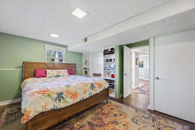 8S263 College Road, Naperville, IL 60540