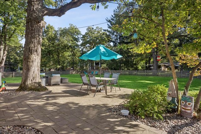 8S263 College Road, Naperville, IL 60540