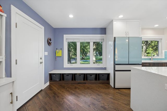 8S263 College Road, Naperville, IL 60540