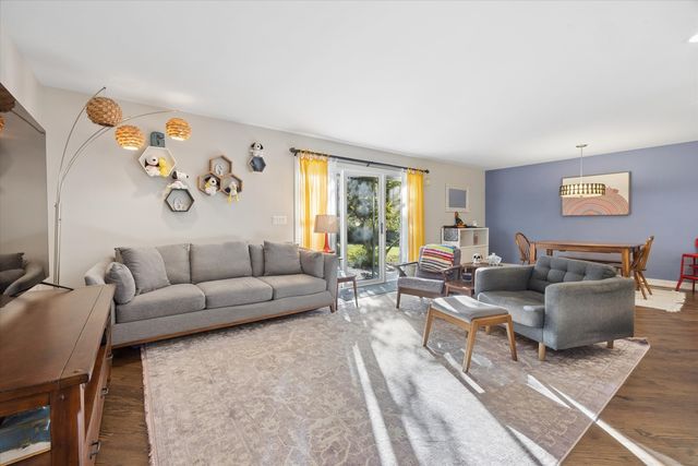 8S263 College Road, Naperville, IL 60540