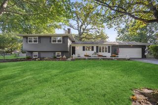 8S263 College Road, Naperville, IL 60540