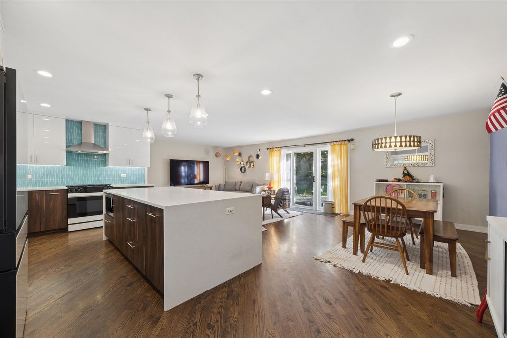 8S263 College Road, Naperville, IL 60540 — photo 3