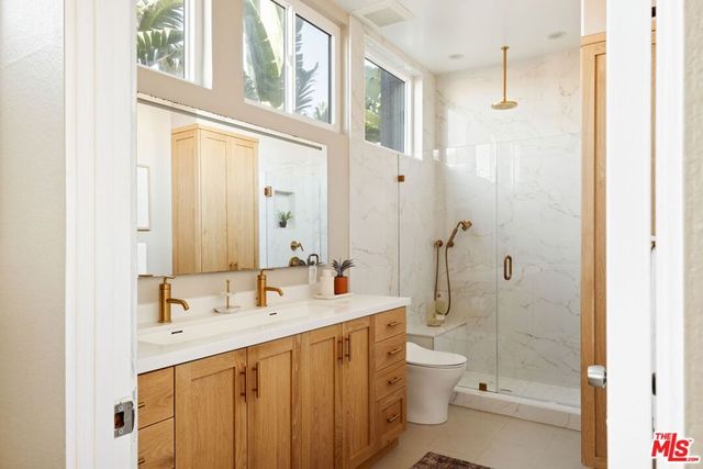 3675 Keystone Avenue 1, Los Angeles, CA 90034