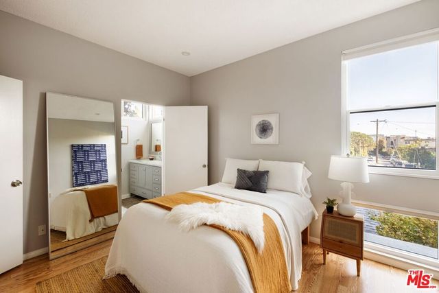 3675 Keystone Avenue 1, Los Angeles, CA 90034