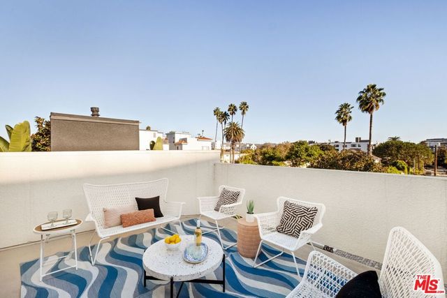 3675 Keystone Avenue 1, Los Angeles, CA 90034