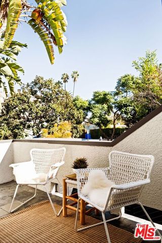 3675 Keystone Avenue 1, Los Angeles, CA 90034