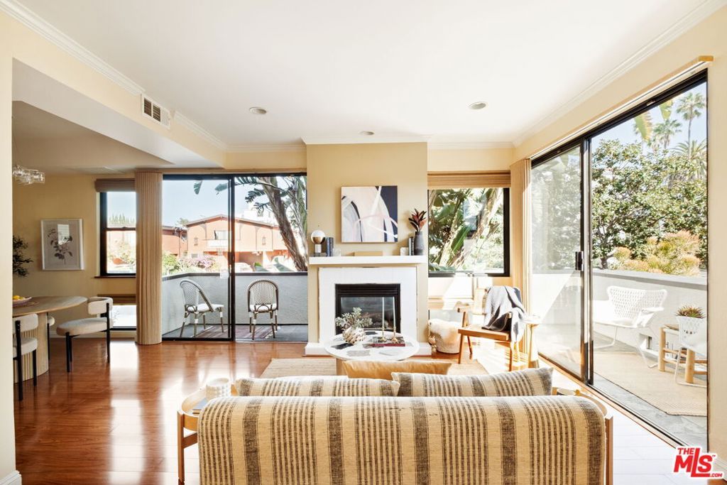 3675 Keystone Avenue 1, Los Angeles, CA 90034