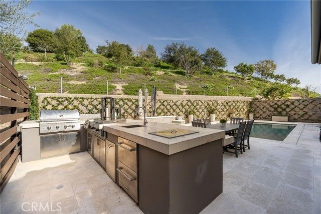 1161 Summit Oak, Lake Forest (el Toro), CA 92679