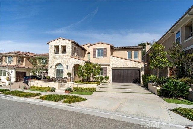 1161 Summit Oak, Lake Forest (el Toro), CA 92679