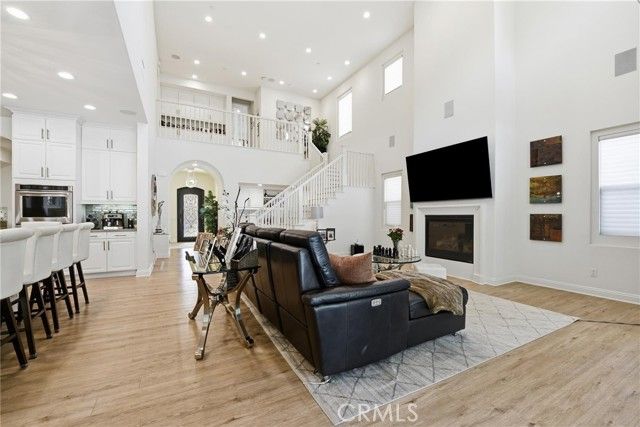 1161 Summit Oak, Lake Forest (el Toro), CA 92679