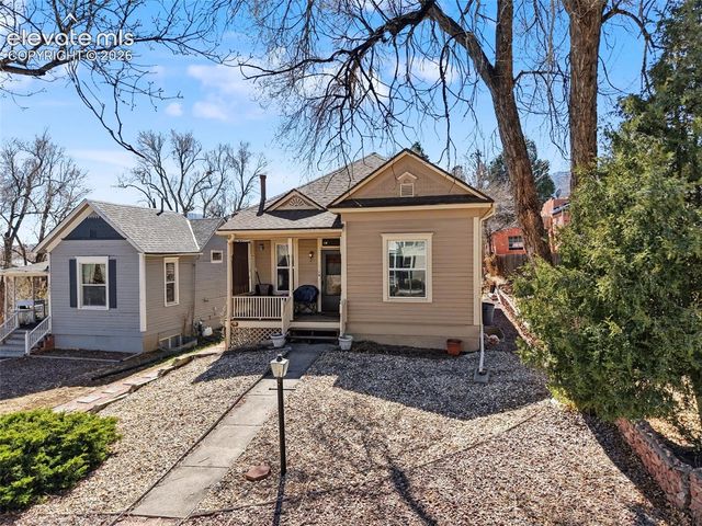 2429 W Platte Avenue B, Colorado Springs, CO 80904