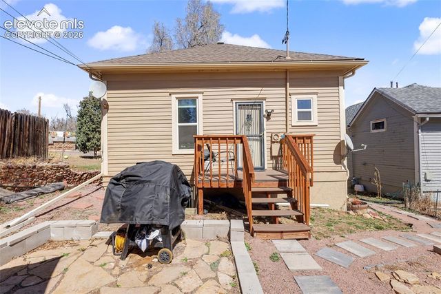 2429 W Platte Avenue B, Colorado Springs, CO 80904