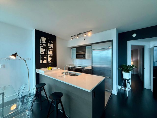 55 SE 6th St 3302, Miami, FL 33131