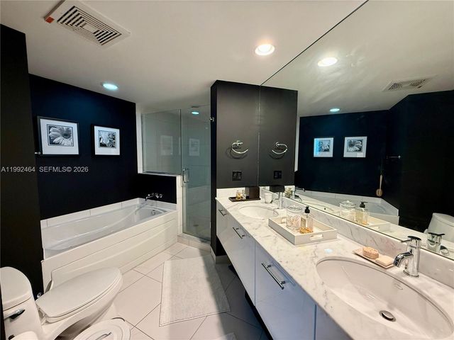 55 SE 6th St 3302, Miami, FL 33131