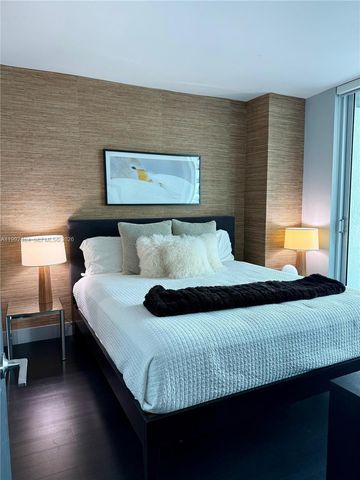 55 SE 6th St 3302, Miami, FL 33131