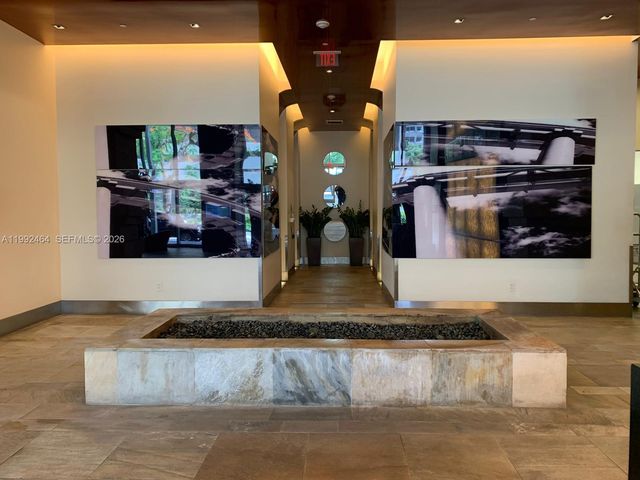 55 SE 6th St 3302, Miami, FL 33131