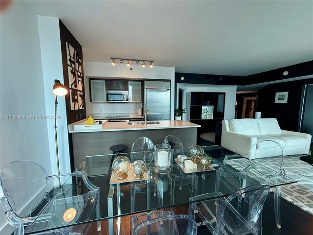 55 SE 6th St 3302, Miami, FL 33131