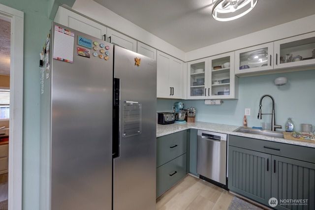 32007 J Place, Ocean Park, WA 98640