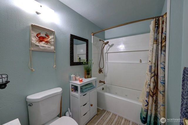 32007 J Place, Ocean Park, WA 98640