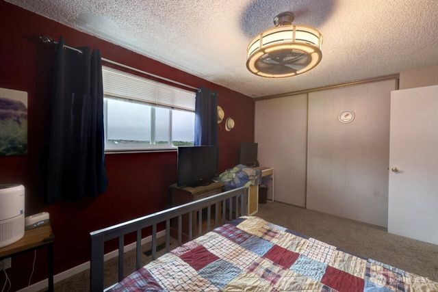 32007 J Place, Ocean Park, WA 98640