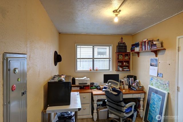 32007 J Place, Ocean Park, WA 98640