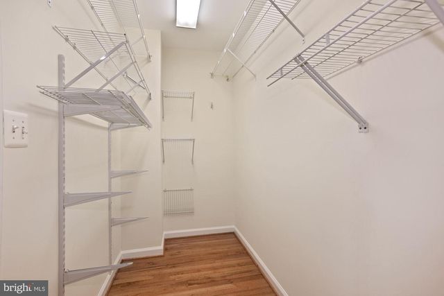 1614 LEEDS CASTLE DR, Vienna, VA 22182