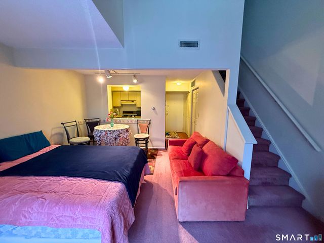 1690 Dixwell Avenue B3, Hamden, CT 06514