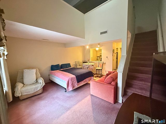 1690 Dixwell Avenue B3, Hamden, CT 06514