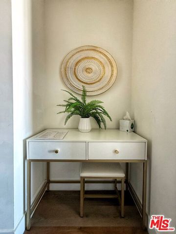 723 S St Andrews Place 501, Los Angeles, CA 90005