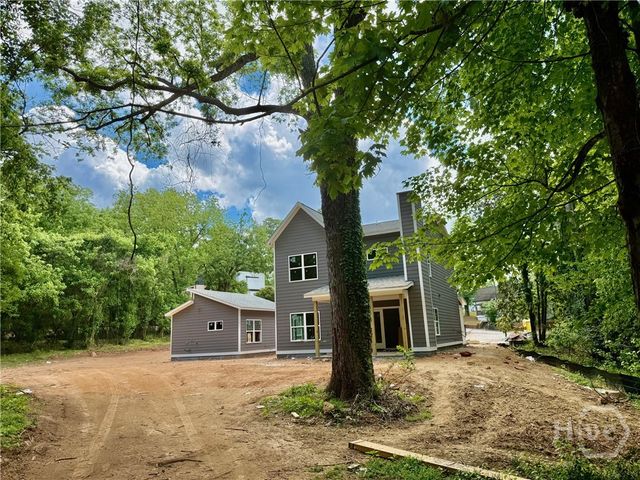 1447 E Broad, Athens, GA 30601