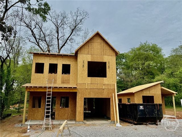 1447 E Broad, Athens, GA 30601