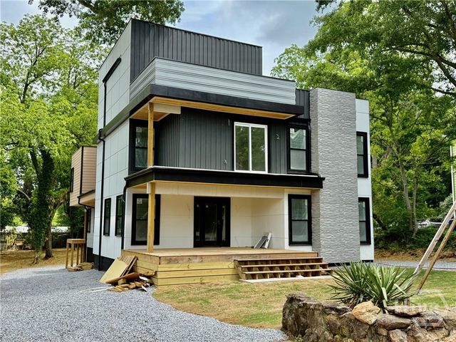1447 E Broad, Athens, GA 30601
