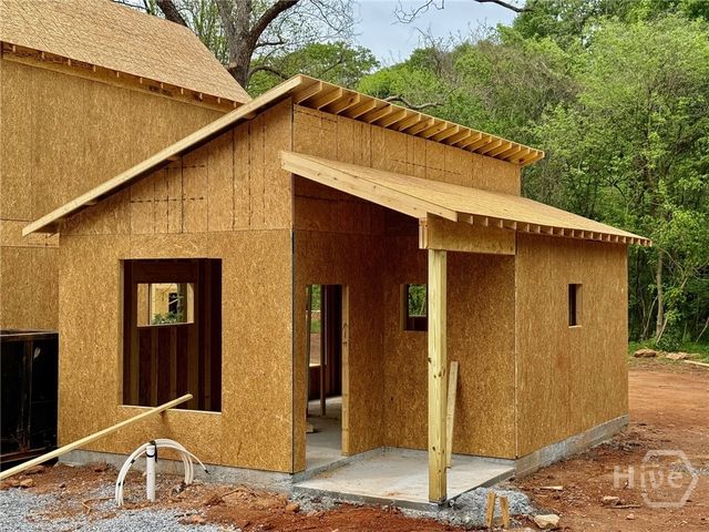 1447 E Broad, Athens, GA 30601
