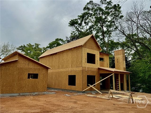 1447 E Broad, Athens, GA 30601
