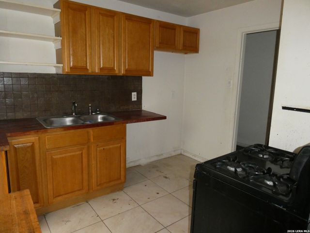 3318 Bob Billa, San Antonio, TX 78223