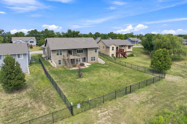 2423 N Fieldstone, Andover, KS 67002