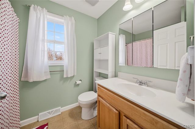 3934 Lafayette Rd, Lafayette, NY 13078